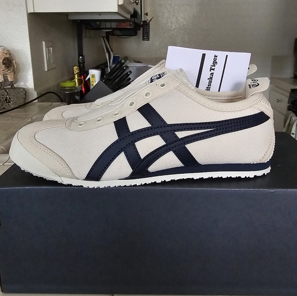 NWT Authentic Onitsuka Tiger Mexico 66 Slip-on Birch & Midnight Size 6.5 Women - Picture 6 of 9